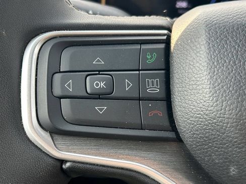 Used 2025 Jeep Wagoneer Series II AWD/4WD image 36