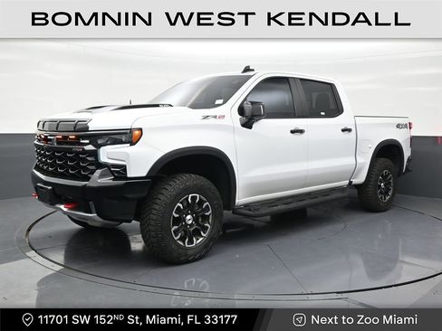 Used 2024 Chevrolet Silverado 1500 ZR2 w/ Technology Package AWD/4WD image 1