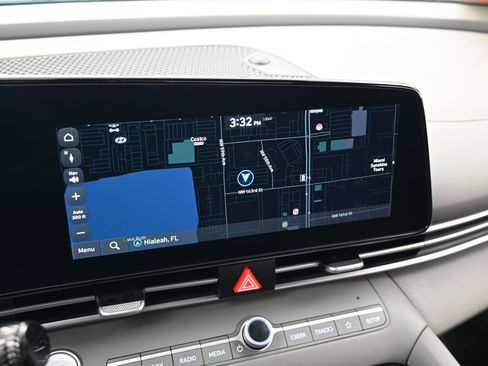 Used 2023 Hyundai Elantra SEL w/ Convenience Package image 21