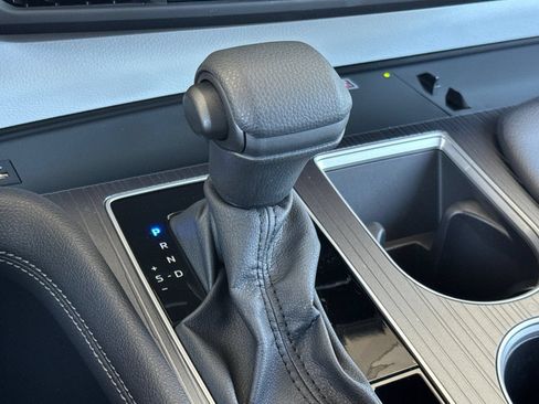 Certified 2026 Toyota Sienna LE FWD image 28