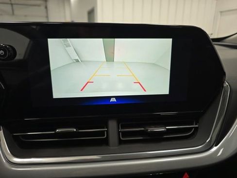 New 2026 Chevrolet Trax LT w/ Sunroof Package image 13