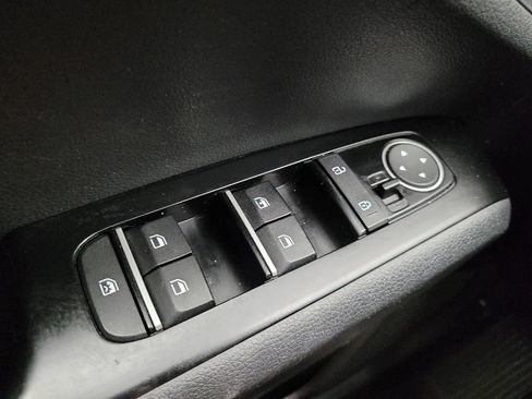 Used 2020 Kia Soul S FWD image 27