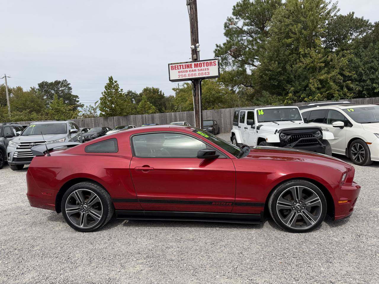 Used 2013 Ford Mustang Coupe w/ V6 Performance Pkg RWD image 3