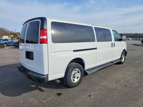 Used 2023 Chevrolet Express 3500 LS RWD image 2