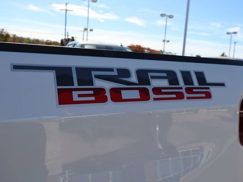 Used 2025 Chevrolet Silverado 1500 Custom Trail Boss w/ Turbomax Blackout Package image 30