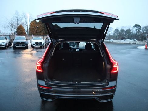 Used 2025 Volvo XC60 B5 Plus w/ Climate Package image 27