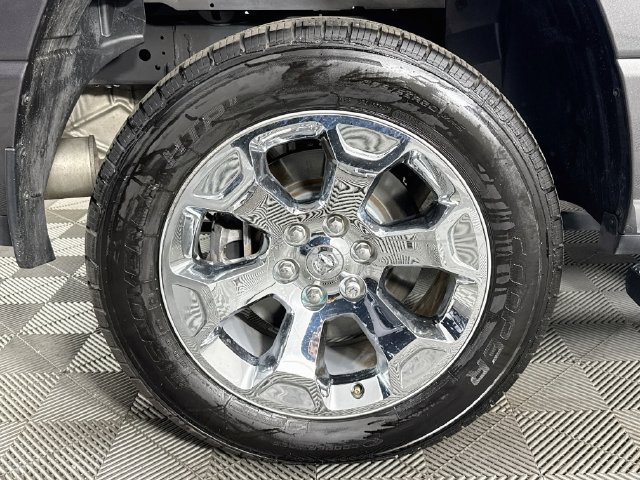 Used 2019 RAM 1500 Big Horn RWD image 30