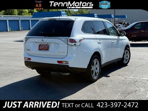 Used 2014 Mitsubishi Outlander SE AWD/4WD image 5