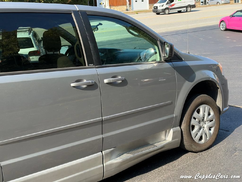 Used 2014 Dodge Grand Caravan SE w/ Quick Order Package 29E SE FWD image 25