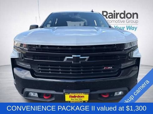 Used 2021 Chevrolet Silverado 1500 LT Trail Boss w/ Convenience Package II AWD/4WD image 2