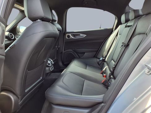 New 2025 Alfa Romeo Giulia image 9