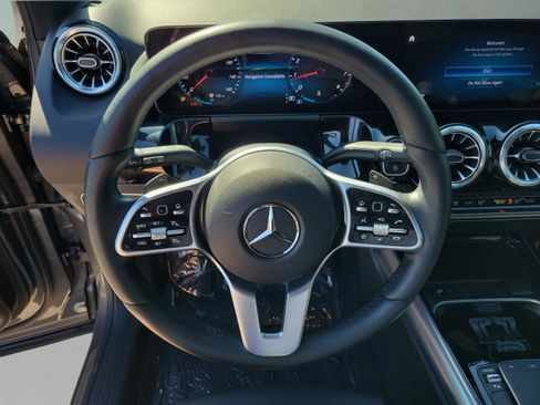 Certified 2023 Mercedes-Benz GLA 250 4MATIC image 23