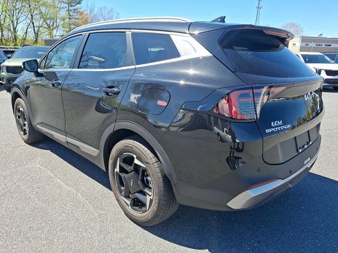 New 2026 Kia Sportage EX AWD/4WD image 4