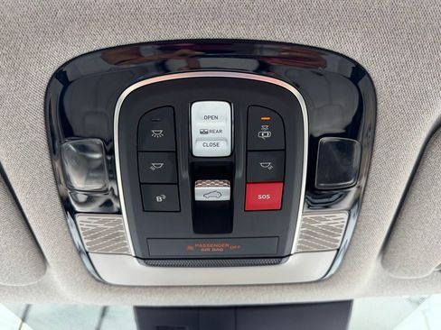 Used 2023 Hyundai Palisade Limited FWD image 20