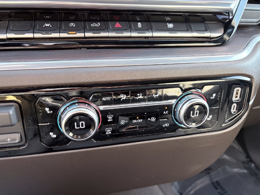 Used 2025 GMC Sierra 1500 SLT AWD/4WD image 19