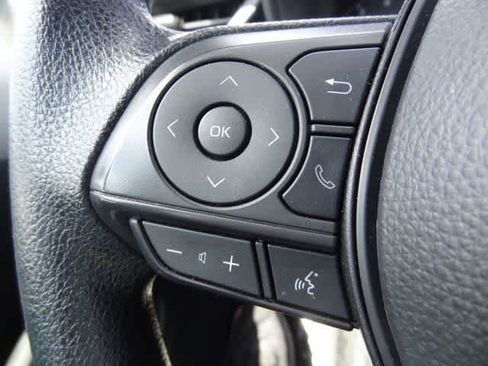 Used 2024 Toyota Corolla LE FWD image 17