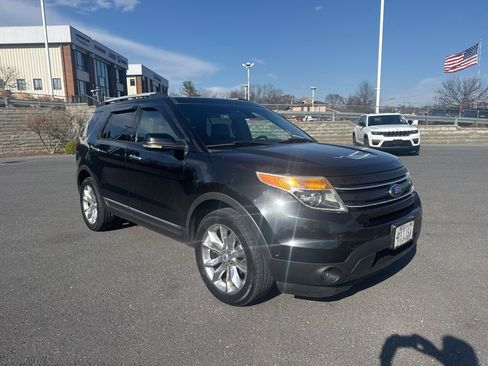 Used 2013 Ford Explorer Limited image 1