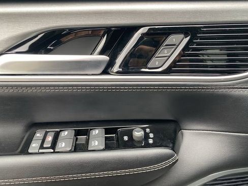 New 2025 Jeep Wagoneer 4WD w/ Convenience Group I image 13