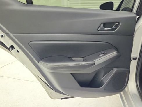 Used 2024 Nissan Altima 2.5 SV FWD image 19
