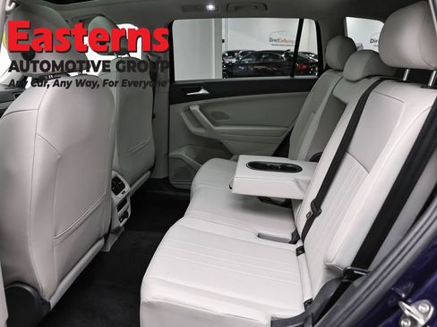 Used 2023 Volkswagen Tiguan SE AWD/4WD image 20