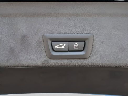 Used 2021 BMW X6 M w/ Competition Package image 17