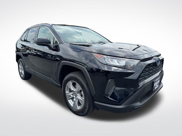 Used 2022 Toyota RAV4 LE AWD/4WD image 7