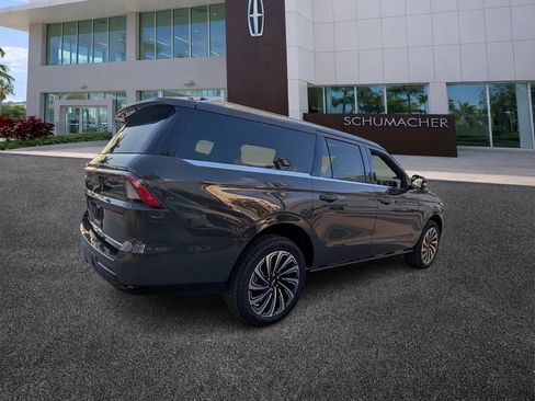 New 2026 Lincoln Navigator L Black Label AWD/4WD image 7