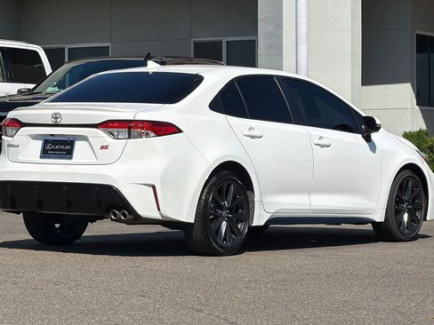 Used 2024 Toyota Corolla SE w/ SE Premium Package FWD image 2