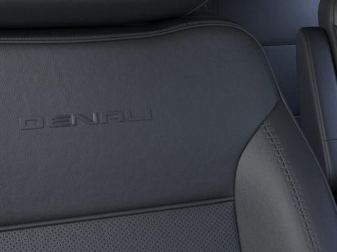 New 2026 GMC Yukon Denali w/ Denali Reserve Package AWD/4WD image 21