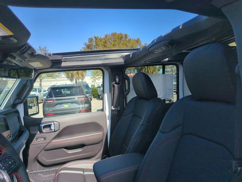 New 2026 Jeep Wrangler Unlimited Rubicon 392 w/ Quick Order Package 27X Moab AWD/4WD image 23