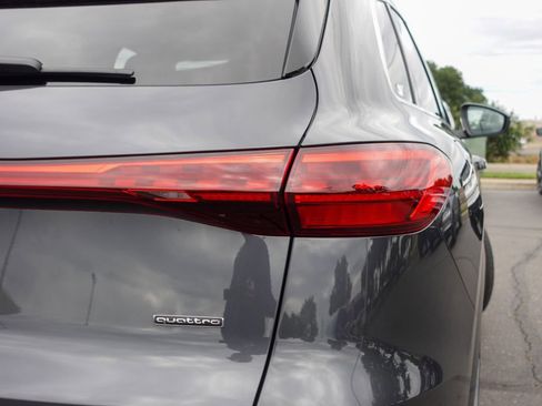 Used 2025 Audi Q5 Premium Plus w/ Premium Plus AWD/4WD image 7