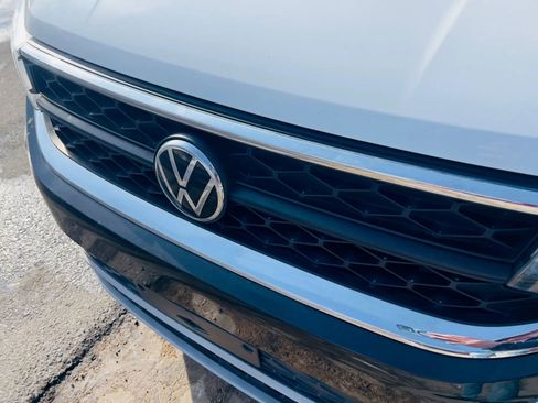 Used 2022 Volkswagen Taos S image 33