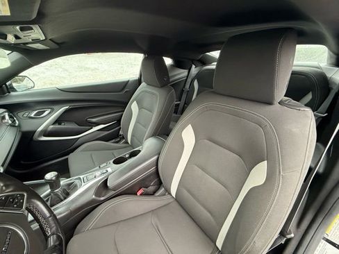 Used 2016 Chevrolet Camaro LT image 19