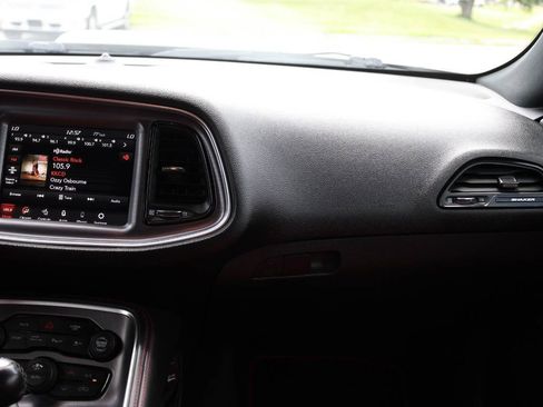 Used 2018 Dodge Challenger R/T Scat Pack RWD image 22