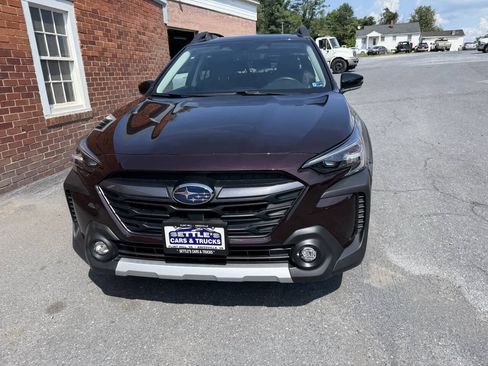 Used 2025 Subaru Outback Limited AWD/4WD image 3