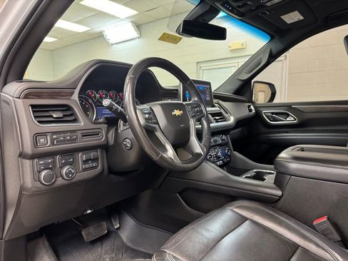 Used 2021 Chevrolet Tahoe LT w/ LT Signature Package image 13