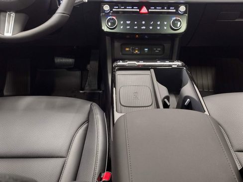 New 2026 Hyundai Tucson Limited image 40