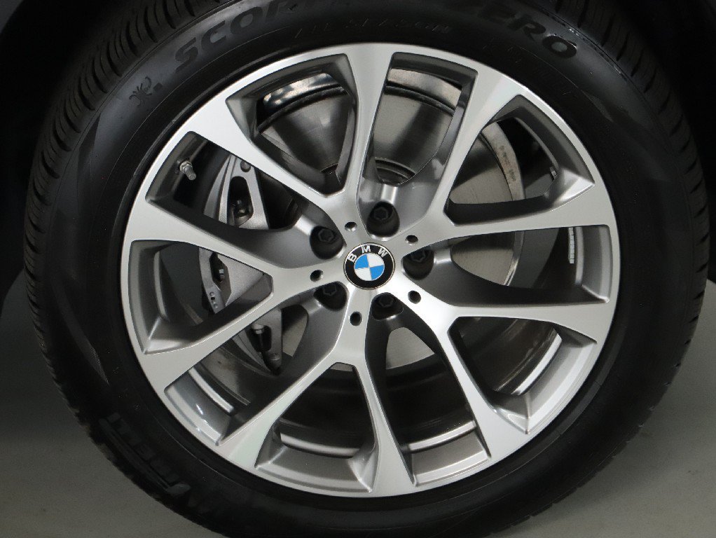 Used 2026 BMW X5 xDrive40i AWD/4WD image 12