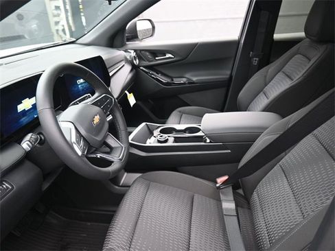 New 2026 Chevrolet Equinox LT w/ LPO, Floor Liner Package image 8