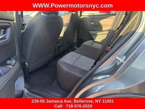 Used 2024 Nissan Rogue SV FWD image 25