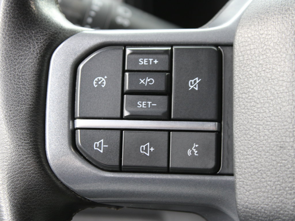 Used 2025 Ford F450 Lariat w/ FX4 Off-Road Package AWD/4WD image 64