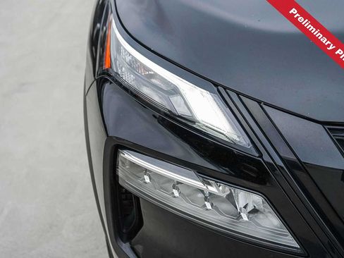 Used 2023 Nissan Rogue SV w/ SV Premium B Package FWD image 4