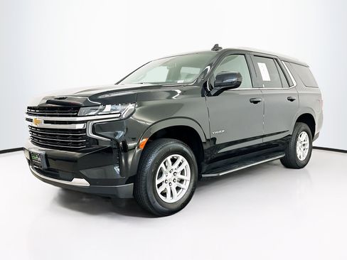 Used 2024 Chevrolet Tahoe LT image 3