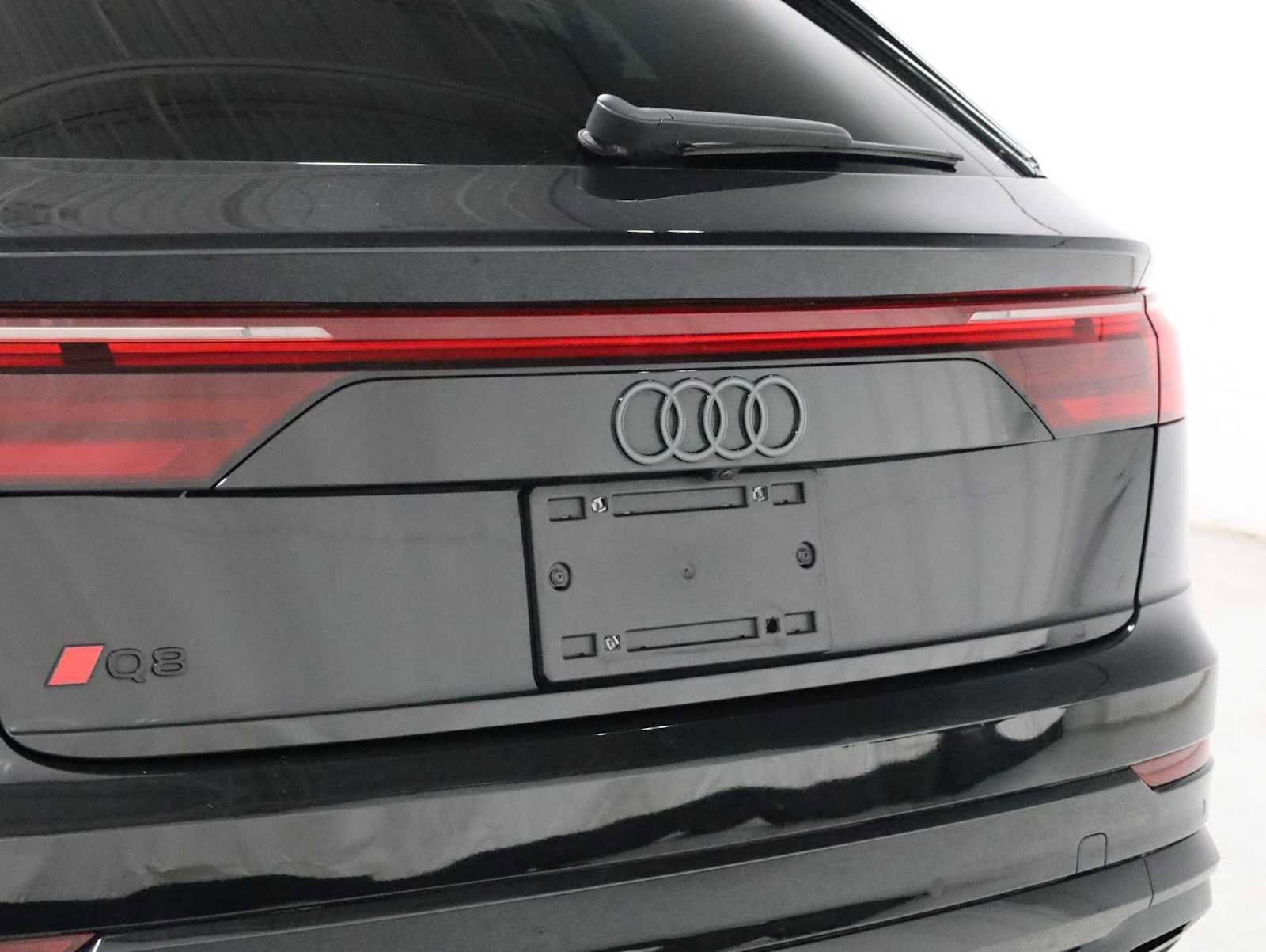 Used 2024 Audi Q8 Premium Plus AWD/4WD image 8