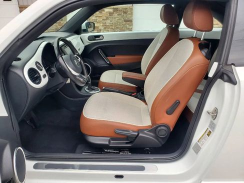 Used 2016 Volkswagen Beetle 1.8T Classic image 10