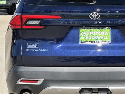 New 2024 Toyota Grand Highlander AWD Hybrid image 5