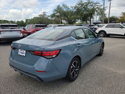 Used 2024 Nissan Sentra SV FWD image 3