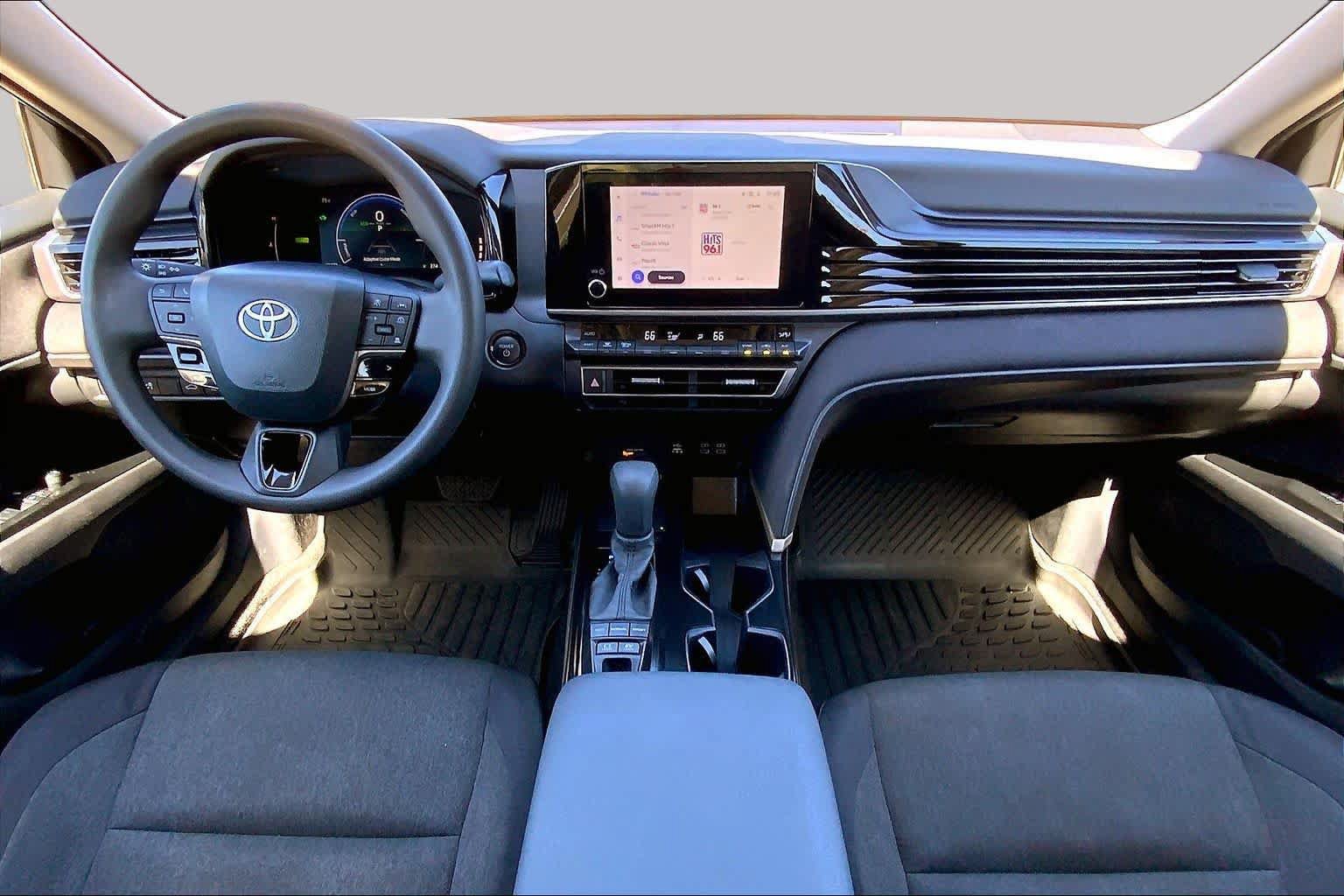 Used 2025 Toyota Camry LE FWD image 15