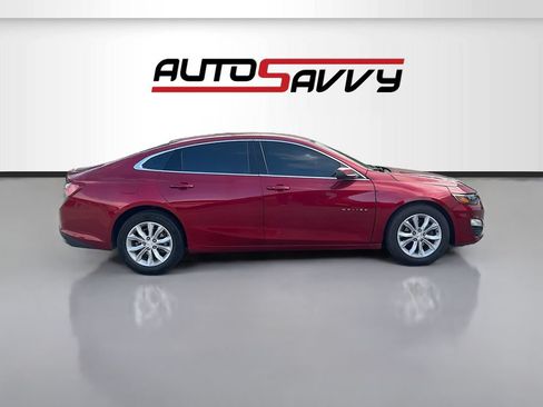 Used 2022 Chevrolet Malibu LT w/ Leather Package FWD image 8