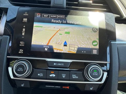 Used 2016 Honda Civic Touring image 14